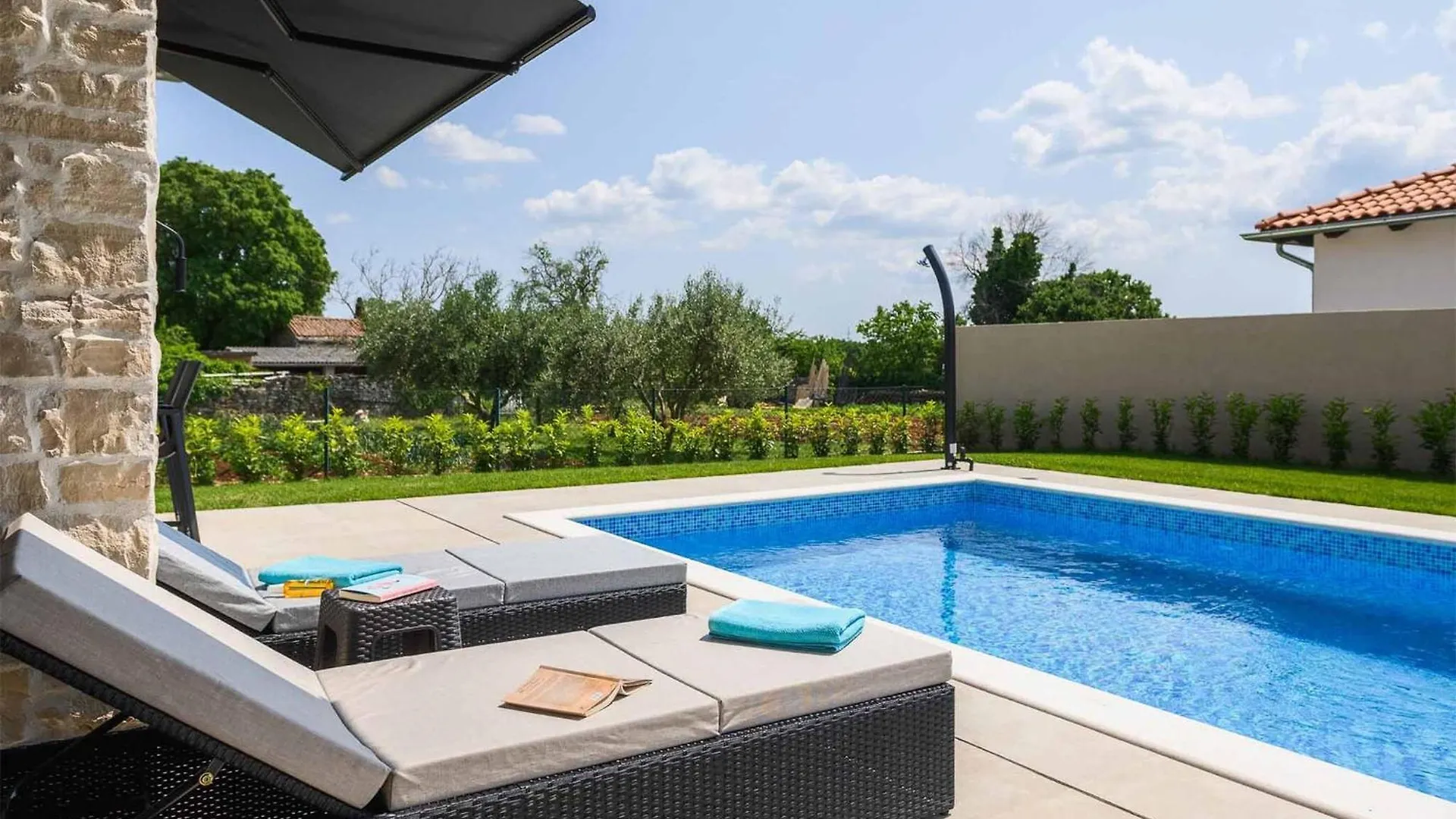Beautiful Home In Maruzini With Wifi 0*,